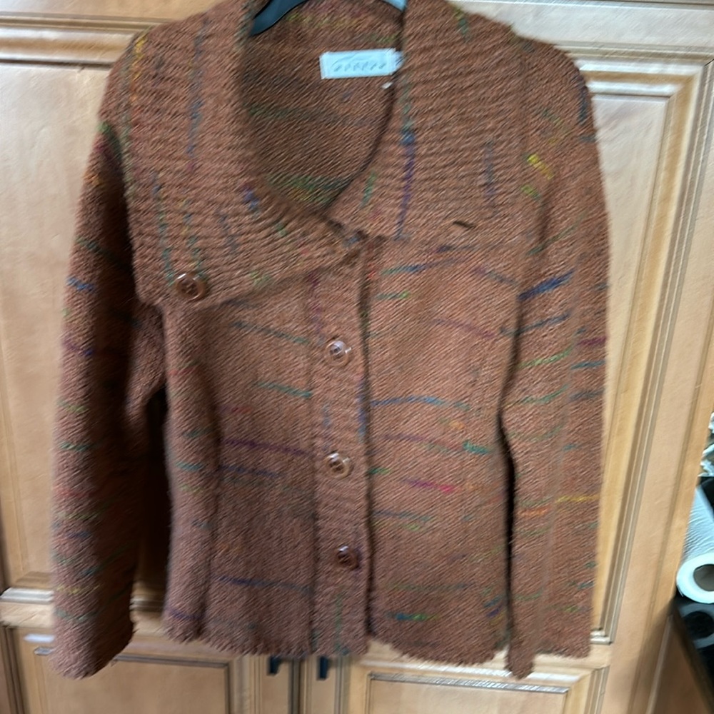 Anthropology Willow 5 Button Sweater.  Medium.  Barely used condition.  Pumpkin